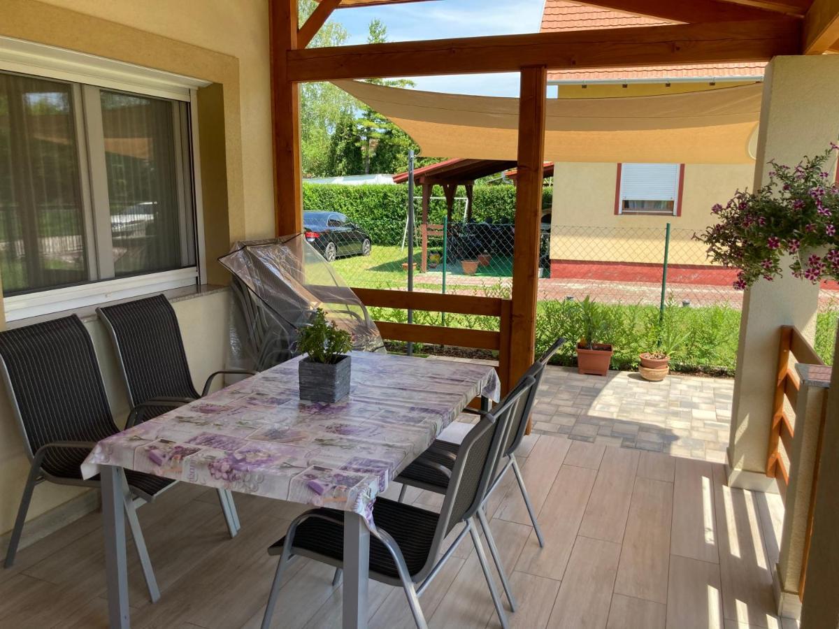 Appartement Balati Vendégház à Balatonmáriafürdő Extérieur photo